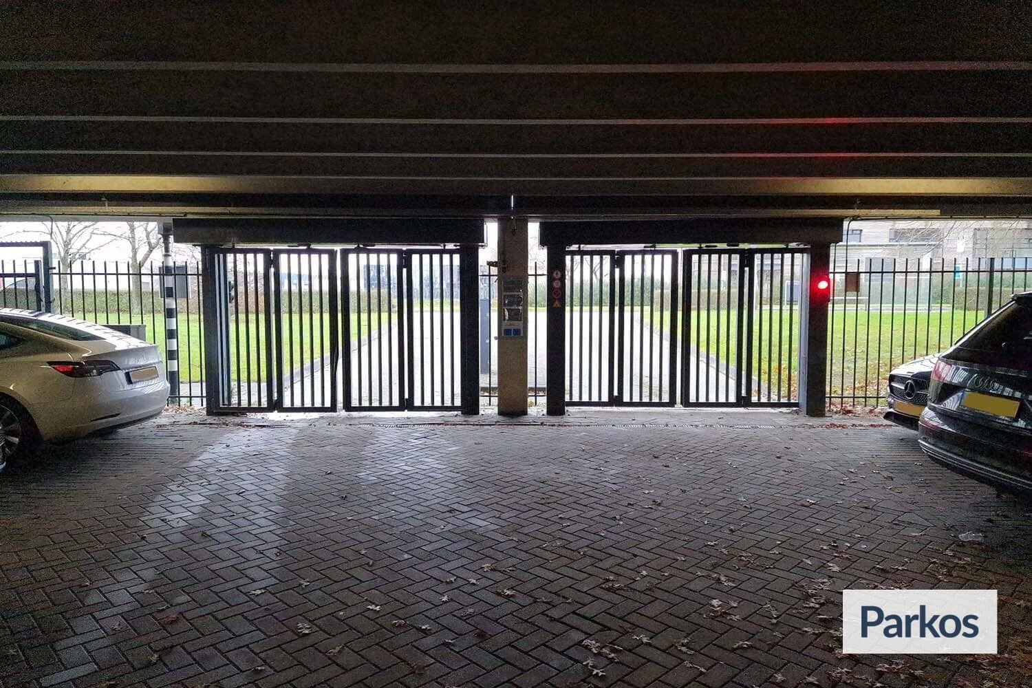 24/7 Parking Schiphol bij Schiphol