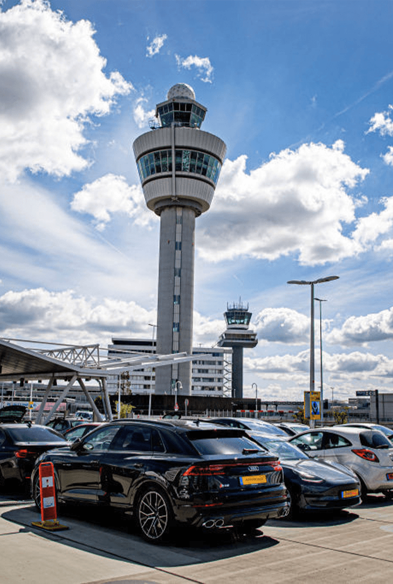 Parkeren bij vliegvelden in Nederland